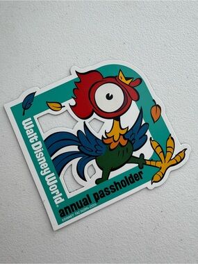DISNEY | Annual Passholder Hei Hei Magnet Official Moana WDW AP Collectible